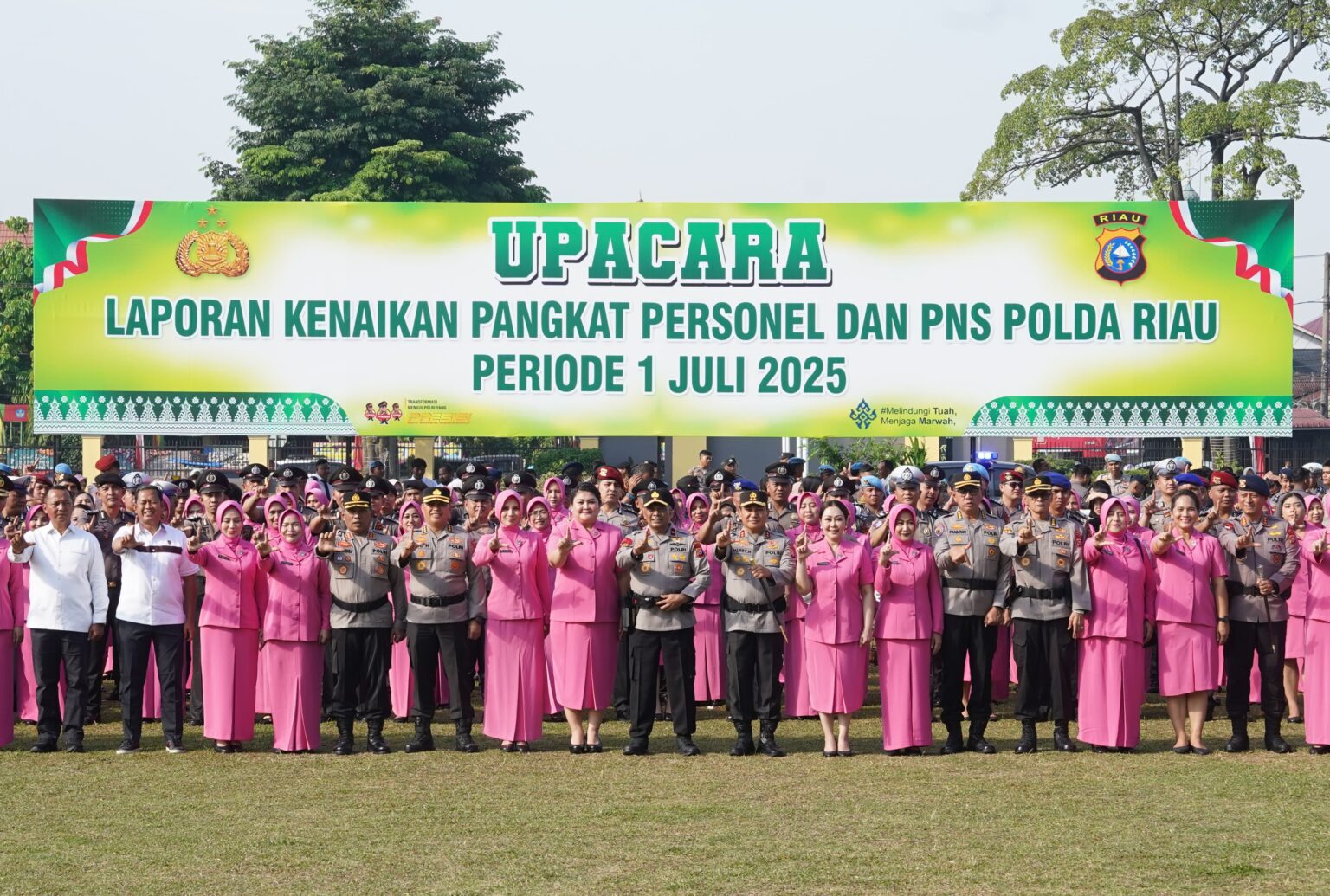 Jelang Hari Bhayangkara ke-79 Sebanyak 937 Personel Polda Riau Naik Pangkat 
